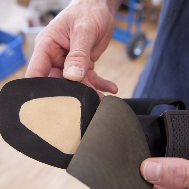 Schmetterlingsrolle als Schuhzurichtung